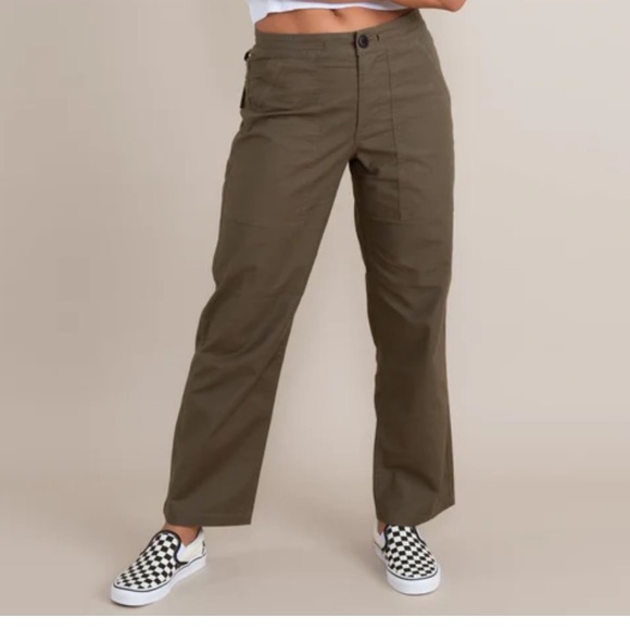 Roark Women’s Layover Pants in Military - Picture 9 of 11